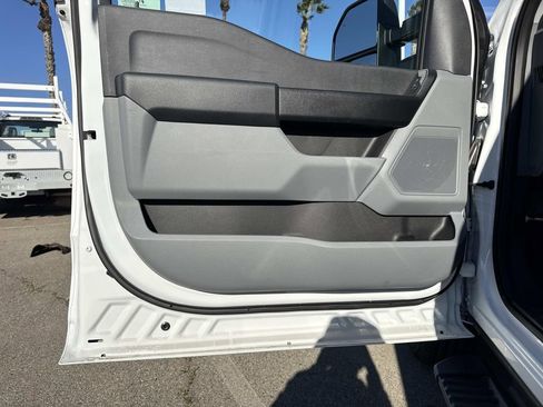 New 2025 Ford F250 XL w/ XL Chrome Package image 16