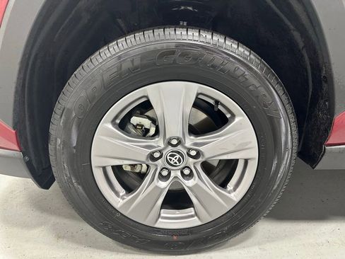 Used 2025 Toyota RAV4 LE AWD/4WD image 63