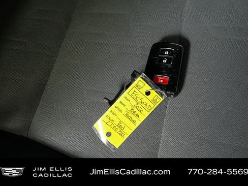 Used 2020 Toyota Tacoma TRD Sport image 23