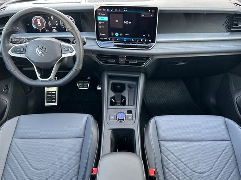 New 2026 Volkswagen Tiguan SE R-Line FWD image 11