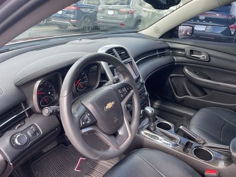 Used 2015 Chevrolet Malibu LT w/ Power Convenience Package image 9