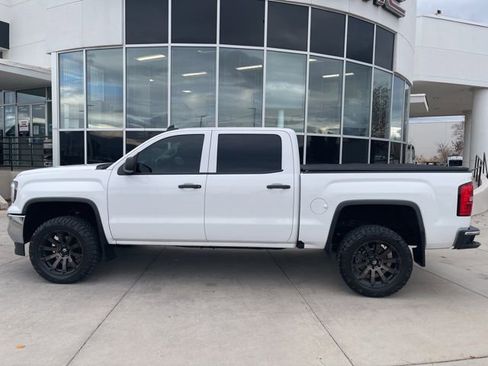 Used 2018 GMC Sierra 1500 Base w/ Sierra Convenience Package image 4