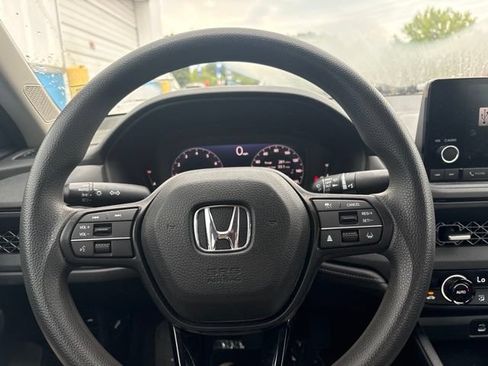 Used 2024 Honda Accord EX image 10