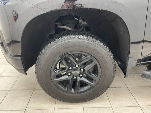 Certified 2021 Chevrolet Silverado 1500 LT Trail Boss w/ Convenience Package II image 7