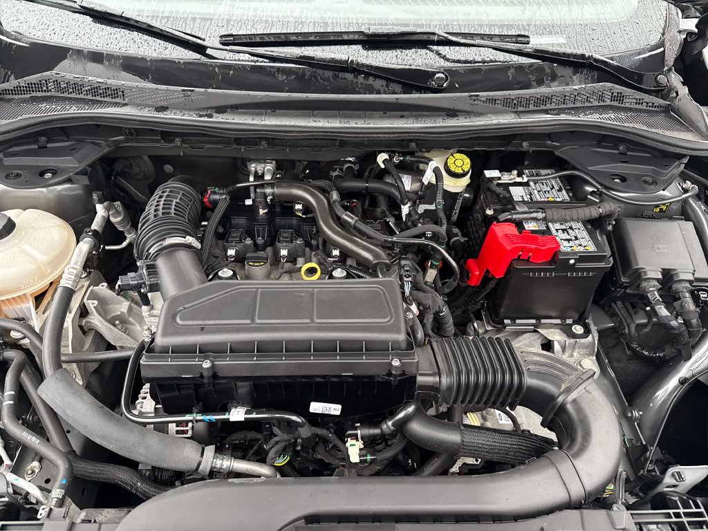 Used 2025 Ford Escape Active AWD/4WD image 22