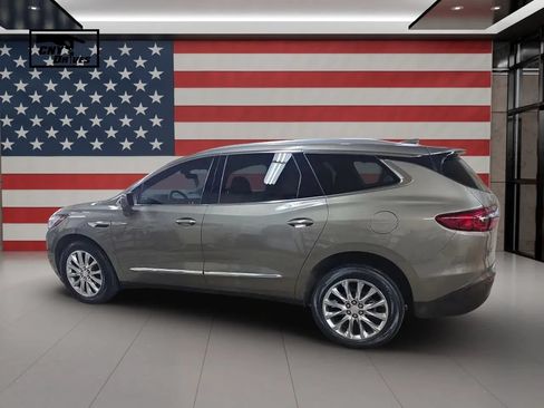Used 2020 Buick Enclave Essence w/ Sound and Sites Package AWD/4WD image 8