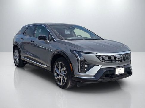 New 2026 Cadillac Optiq Luxury 1 RWD image 3
