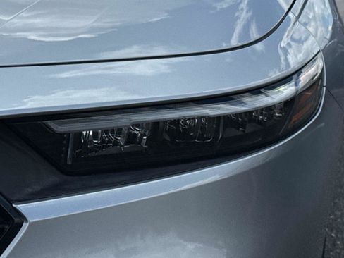 Certified 2023 Honda Accord EX image 10
