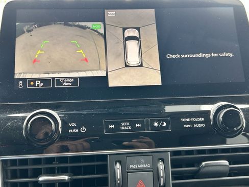 Used 2024 INFINITI QX80 Luxe image 8