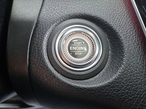 Used 2020 Mercedes-Benz GLC 300 GLC 300 image 29