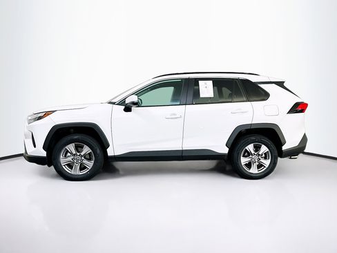 Used 2025 Toyota RAV4 XLE image 4