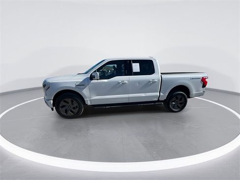 Certified 2022 Ford F150 Lightning Lariat image 6