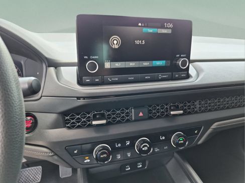 Used 2025 Honda Accord SE image 12