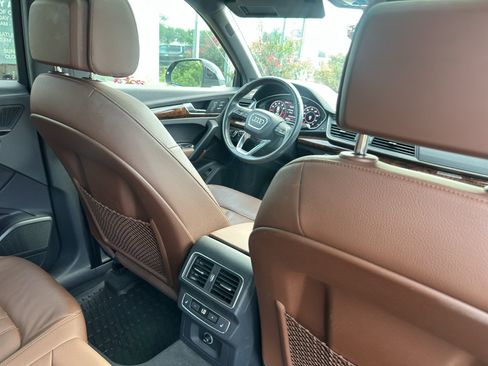 Used 2018 Audi Q5 2.0T Premium Plus w/ Premium Plus Package AWD/4WD image 14