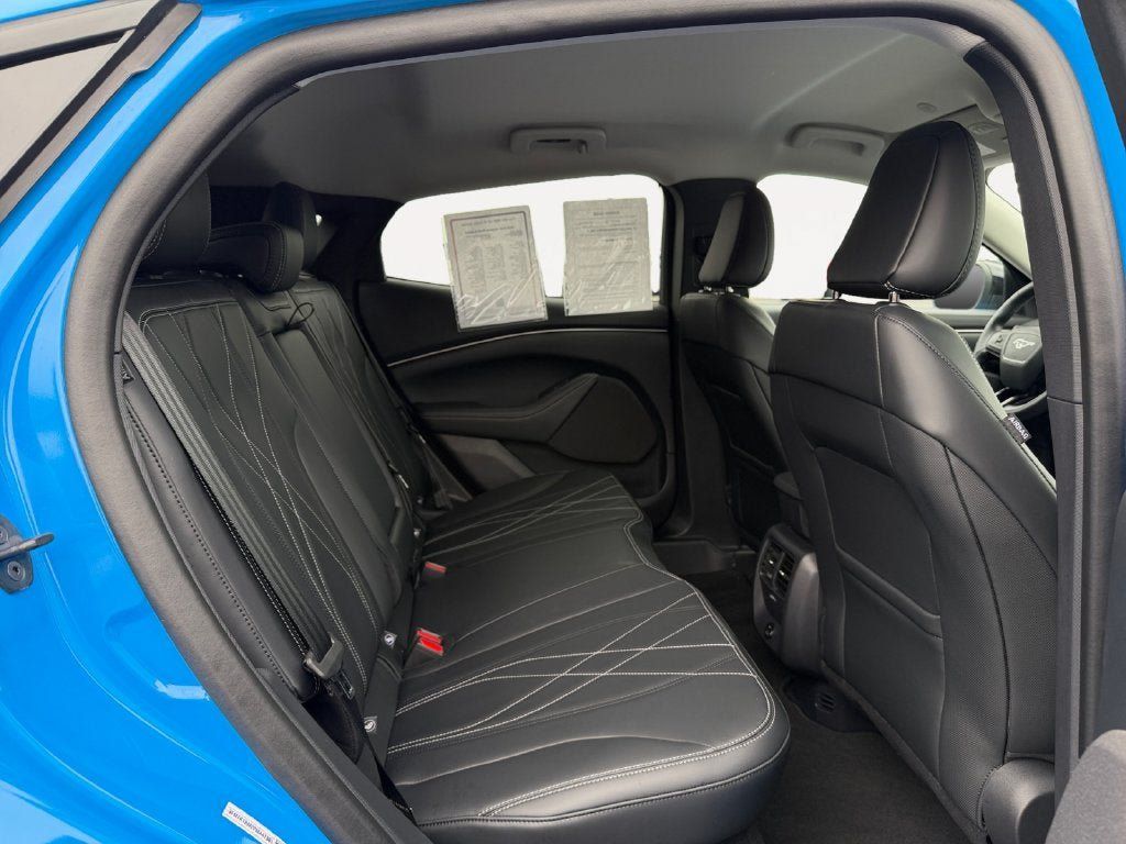 Used 2023 Ford Mustang Mach-E Select RWD image 23