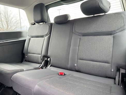 Used 2025 Ford Expedition Active image 24