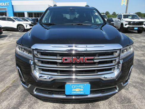 Used 2023 GMC Acadia SLT w/ Preferred Package FWD image 8