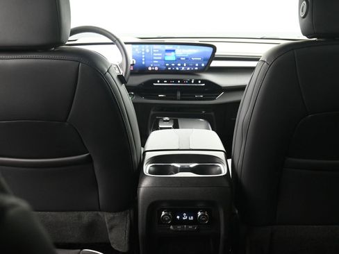 Used 2026 Buick Enclave Preferred image 14