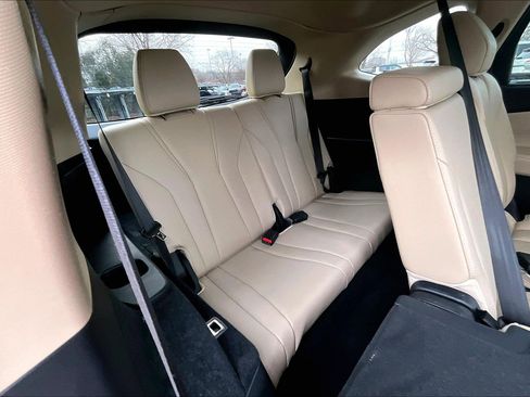 Used 2023 Acura MDX SH-AWD w/ Technology Package image 27