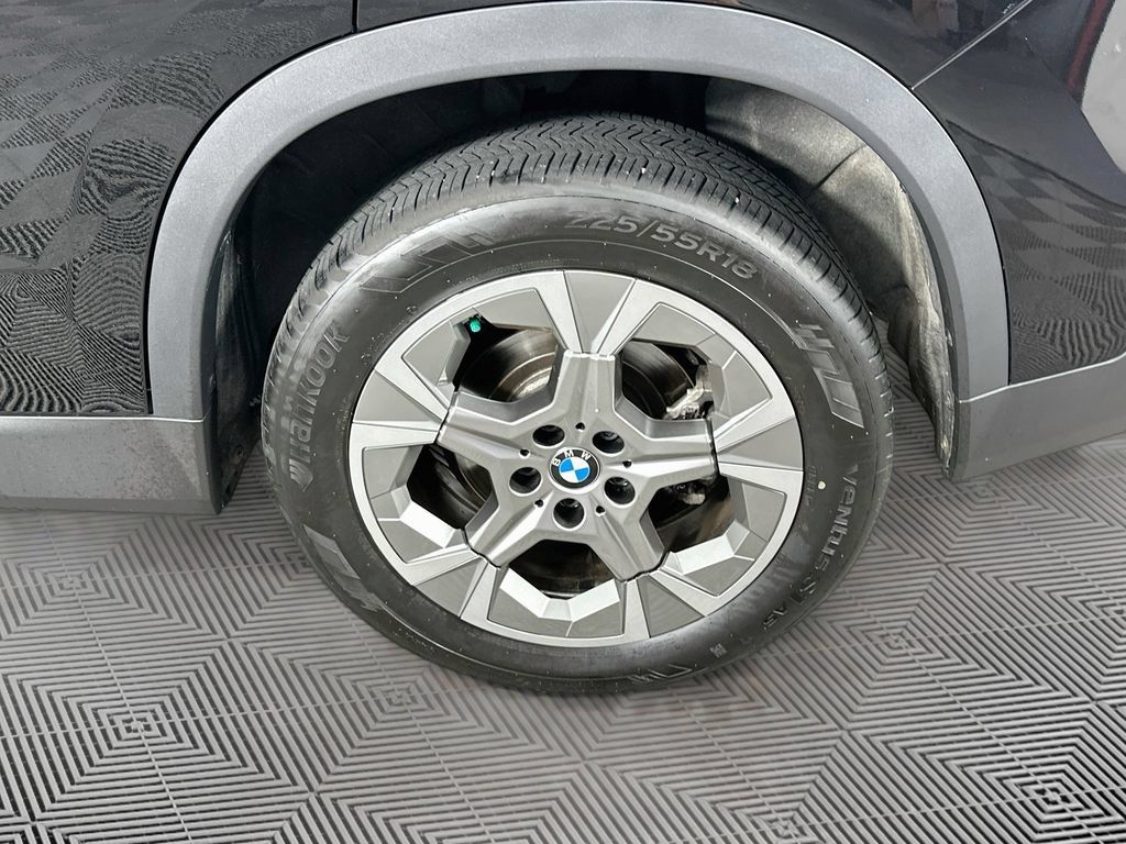 Used 2023 BMW X1 xDrive28i AWD/4WD image 40