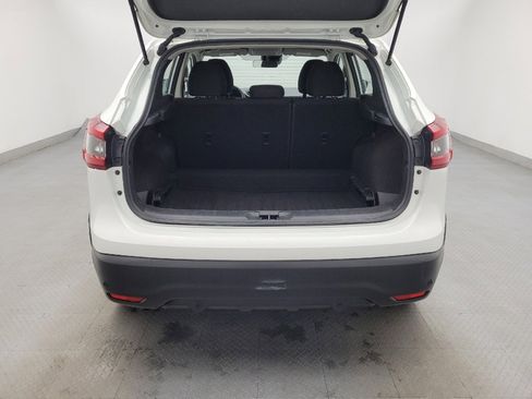 Used 2020 Nissan Rogue Sport S image 29