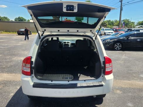 Used 2008 Jeep Compass Sport FWD image 12