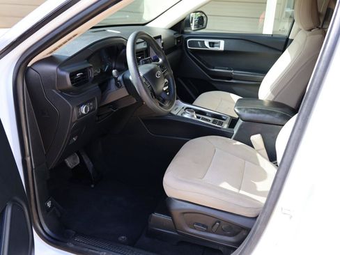 Used 2021 Ford Explorer 2WD image 13