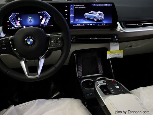 Used 2026 BMW X1 xDrive28i w/ Technology Package image 14