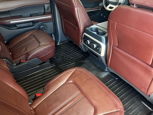 Used 2022 Ford Expedition Max Limited RWD image 31