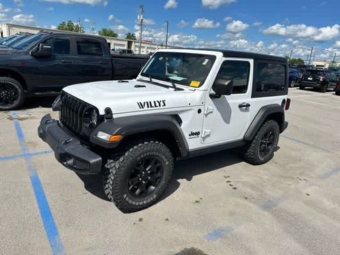 Used 2022 Jeep Wrangler Sport AWD/4WD image 13