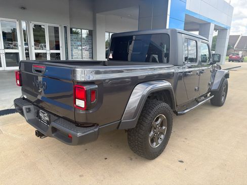 Used 2022 Jeep Gladiator Sport AWD/4WD image 6