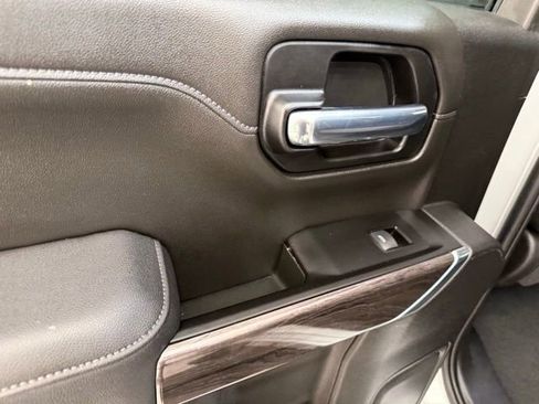 Used 2022 Chevrolet Silverado 1500 LTZ w/ LTZ Premium Package image 17