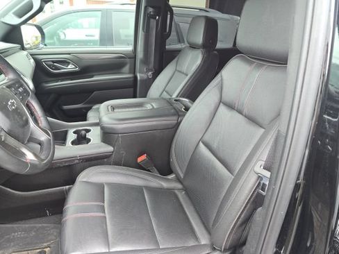 Used 2024 Chevrolet Suburban RST w/ Luxury Package AWD/4WD image 8