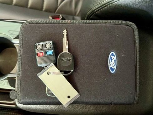 Used 2008 Ford Mustang GT RWD image 25