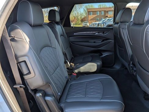 Used 2024 Buick Enclave Avenir w/ Avenir Technology Package AWD/4WD image 30