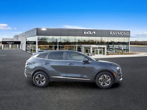 Certified 2023 Kia Sportage LX FWD image 2