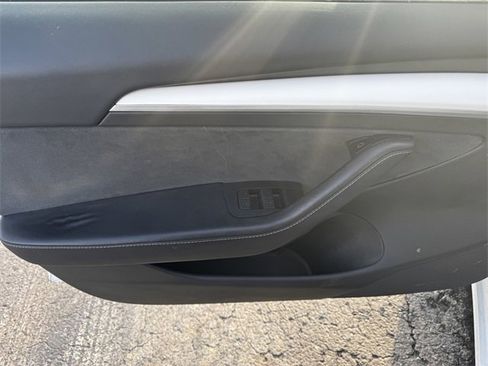 Used 2022 Tesla Model 3 Long Range image 20