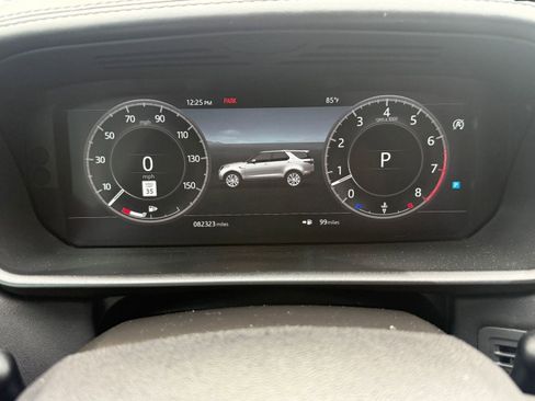 Used 2019 Land Rover Discovery HSE Luxury image 19