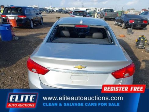 Used 2016 Chevrolet Impala LT w/ Convenience Package image 12