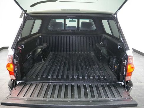 Used 2006 Toyota Tacoma PreRunner RWD image 28