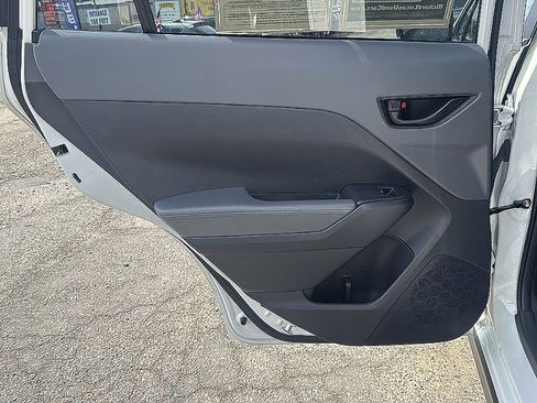 Certified 2024 Subaru Crosstrek 2.0i Premium AWD/4WD image 21