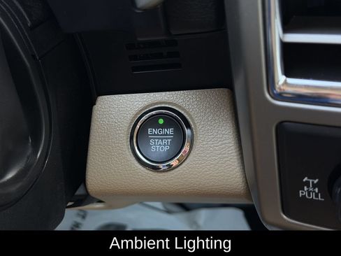 Used 2017 Ford F250 Lariat w/ Lariat Ultimate Package AWD/4WD image 29