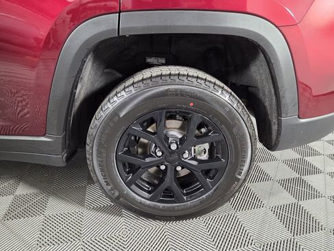 New 2026 Jeep Grand Cherokee Altitude image 17