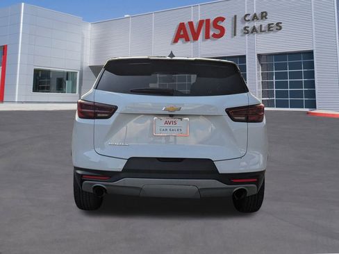 Used 2025 Chevrolet Blazer LT image 5