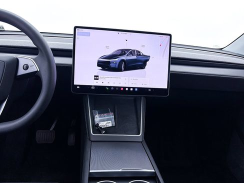 Used 2026 Tesla Model Y Long Range RWD image 7