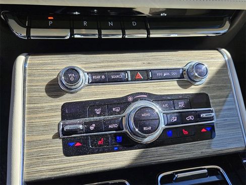 Used 2020 Lincoln Aviator Black Label w/ Dynamic Handling Package image 20