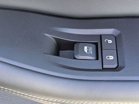 New 2025 Jeep Grand Cherokee Laredo RWD image 41