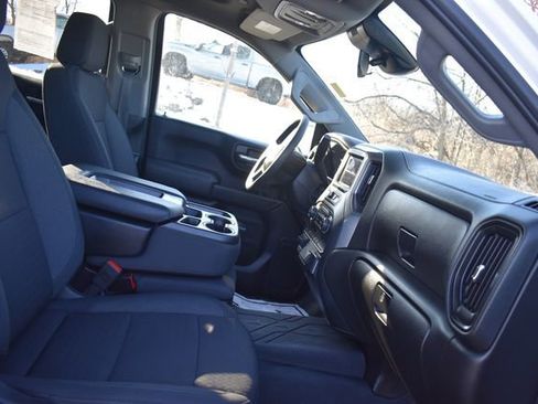 Certified 2024 Chevrolet Silverado 1500 Custom image 15