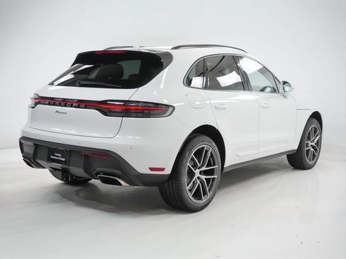 Certified 2026 Porsche Macan AWD/4WD image 11