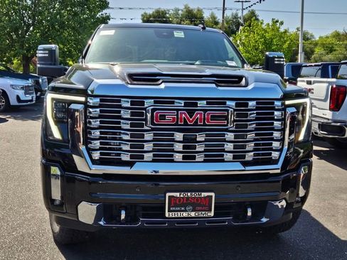 New 2026 GMC Sierra 3500 Denali w/ Denali Reserve Package AWD/4WD image 2